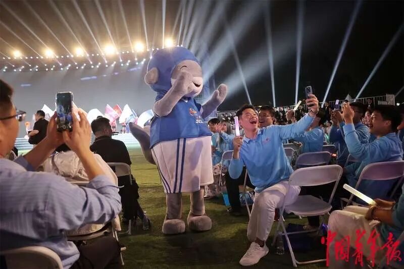 这堂课直接“燃”上热搜！你被刷屏了吗？