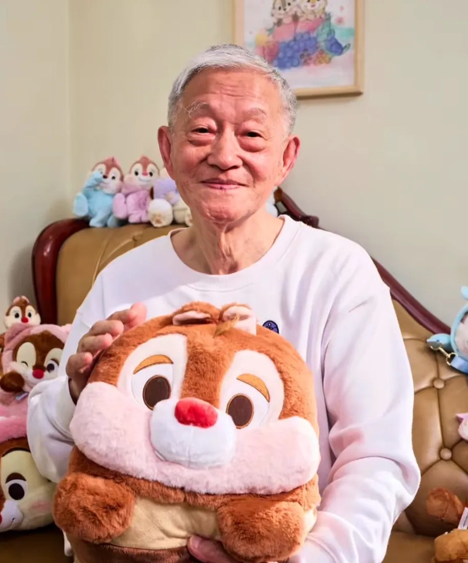 上海网红爷爷突然离世！网友泪崩：在另一个世界也要继续快乐啊