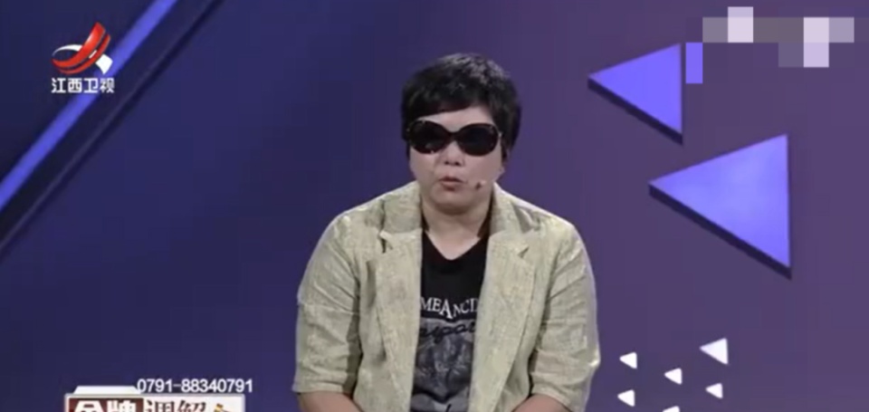 男子坚持所有开支AA制，妻子手术还要打欠条？孩子学费也要借