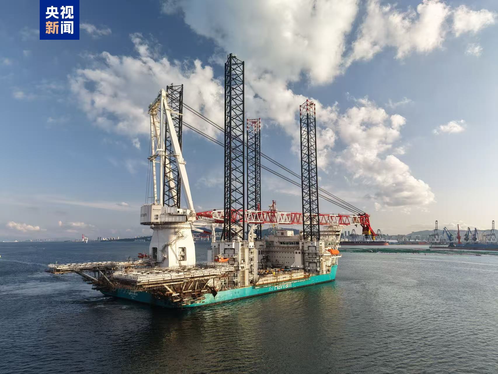 全球吊装吨位最大全直流风电安装船交付