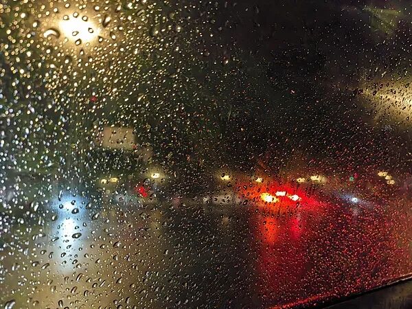 上海即将大雨+雷电!今天下班早点回家…气温跌到"1字头"倒计时 上海即将大雨+雷电!今天下班早点回家…气温跌到"1字头"倒计时