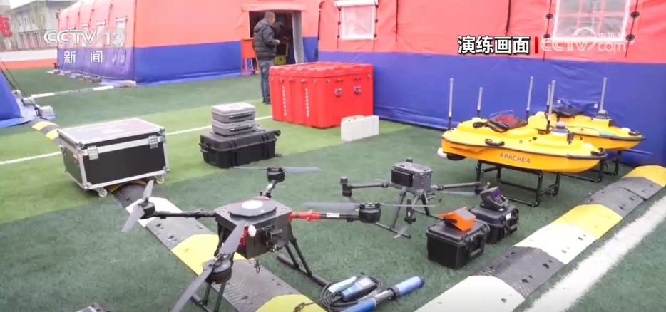 重载无人机、便携型机器人……“黑科技”为应急救援工作注入“慧动力”