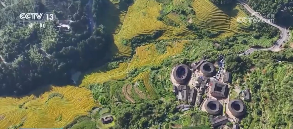 秋季限定风光已“上线” 五彩斑斓的秋日盛景在神州大地次第铺展