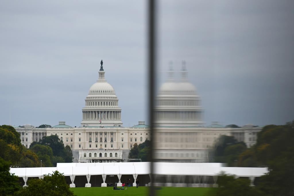 “停摆”或成美国历史第二长 特朗普趁机砍“民主党项目”