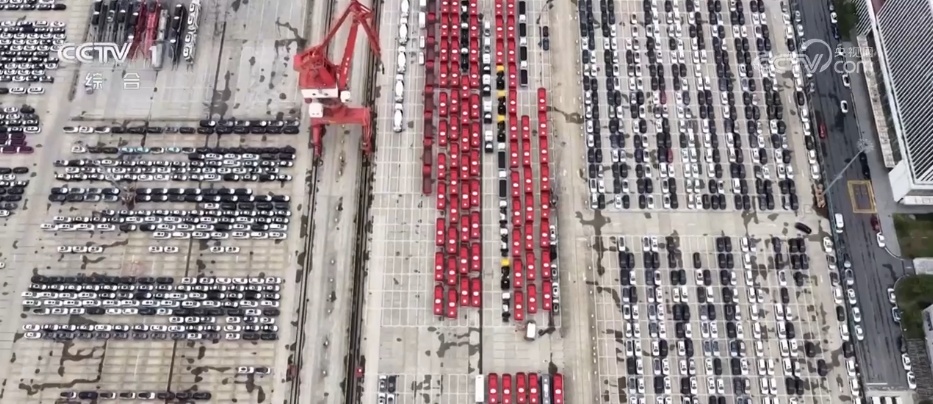 口岸活力跃动、新职业新场景不断涌现……开放的中国彰显蓬勃活力