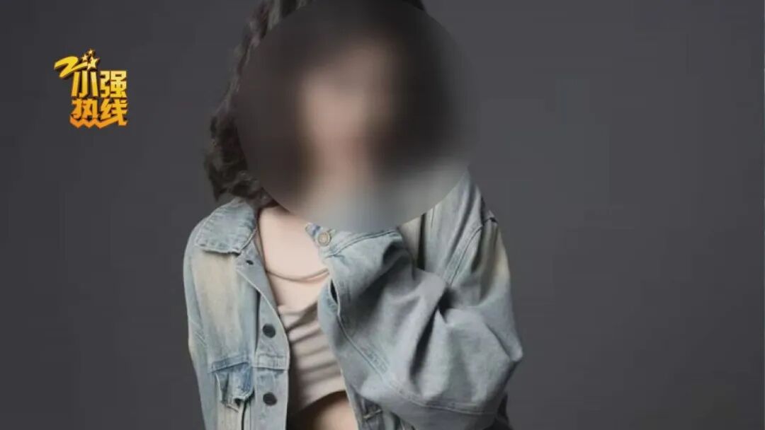 “被三个男的围着！” 19岁女大学生拍写真，选片选到哭，还搭上了自己的生活费