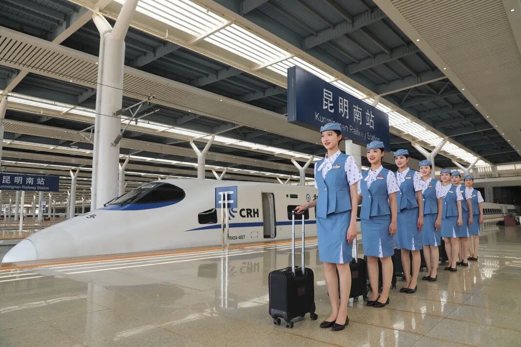 又美又飒！这些乘务员换上新制服！