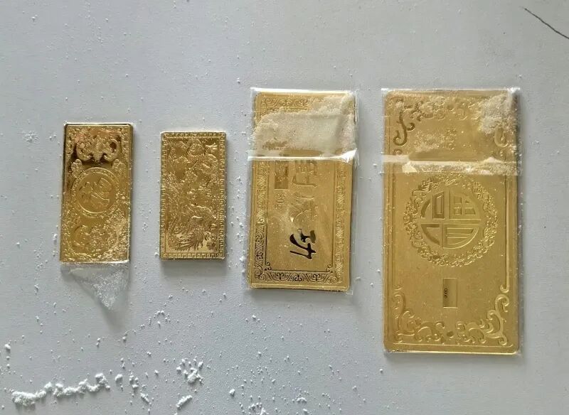 奶粉罐里暗藏120克黄金,被警方拦截! 奶粉罐里暗藏120克黄金,被警方拦截!