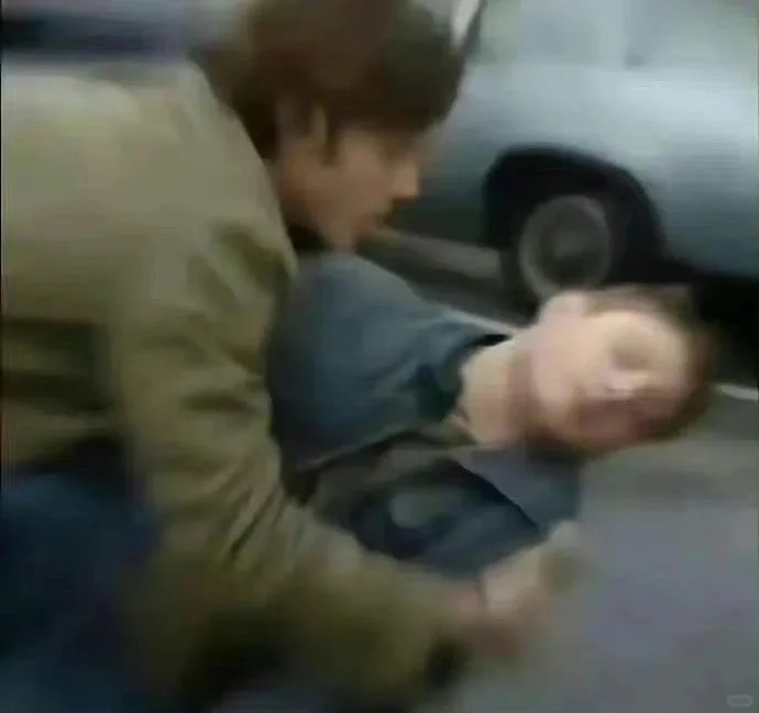 拐咯!一声巨响,她直呼“家都不想要了”!这种崩溃只有贵州人懂 拐咯!一声巨响,她直呼“家都不想要了”!这种崩溃只有贵州人懂