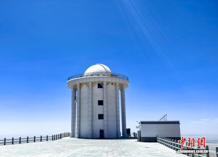 “十年磨一剑”填补国际空白 中国AIMS望远镜建成投入科学运行