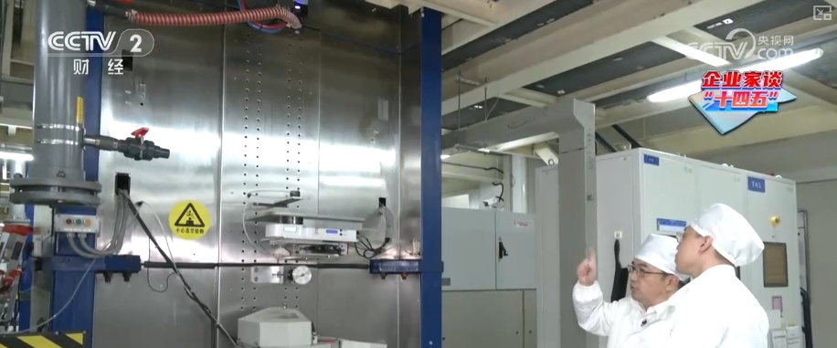 手握创新“王牌”把握机遇与“光”同行 我国光纤光缆行业跻身世界第一梯队 手握创新“王牌”把握机遇与“光”同行 我国光纤光缆行业跻身世界第一梯队