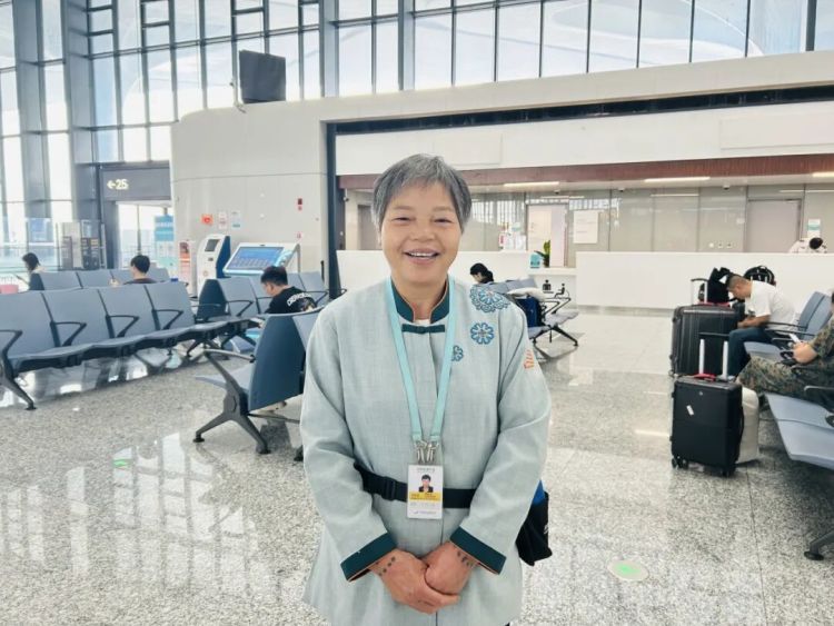 “T4安检口那个爱笑的保洁阿姨”,找到啦! “T4安检口那个爱笑的保洁阿姨”,找到啦!