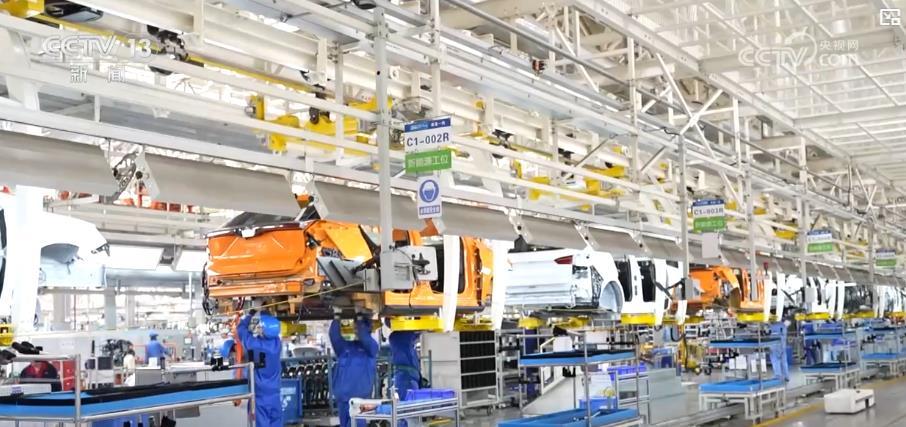 我国智能网联汽车进入多场景应用新阶段 中国方案加速“驶向”全球