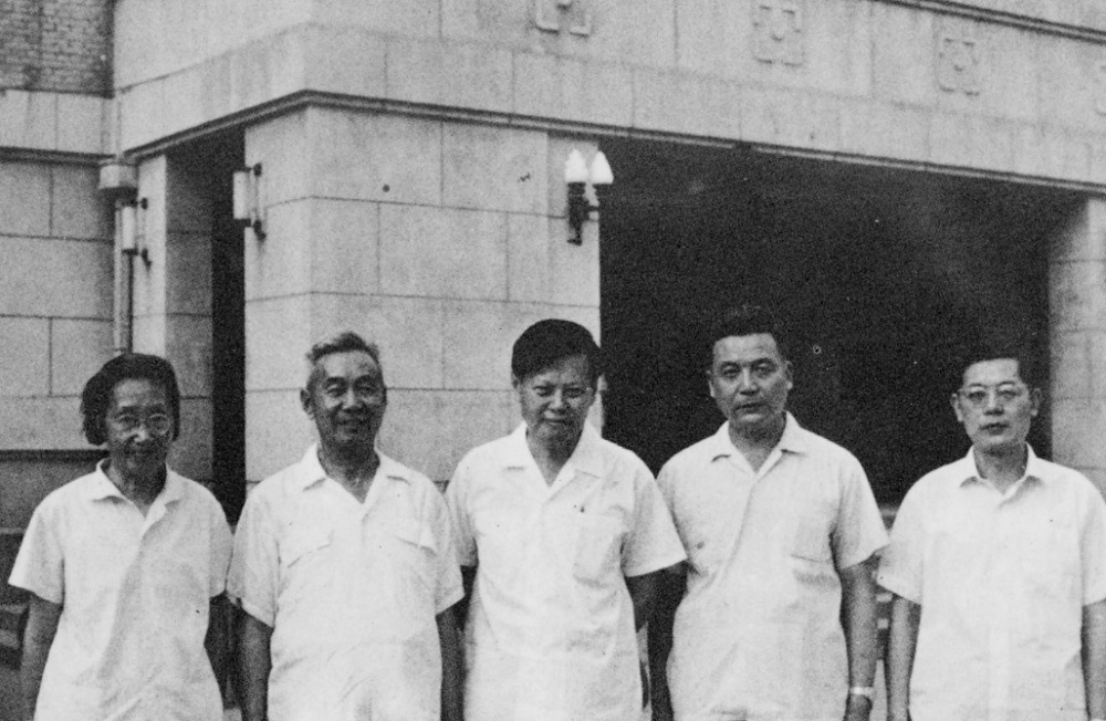 谨以此文，悼念杨老！