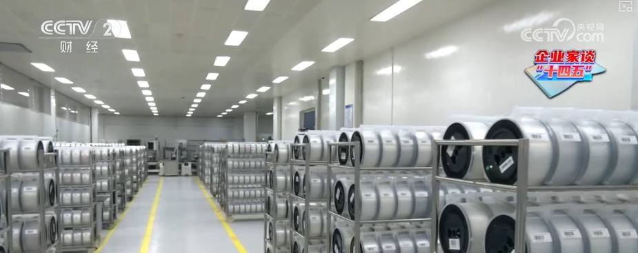 手握创新“王牌”把握机遇与“光”同行 我国光纤光缆行业跻身世界第一梯队 手握创新“王牌”把握机遇与“光”同行 我国光纤光缆行业跻身世界第一梯队