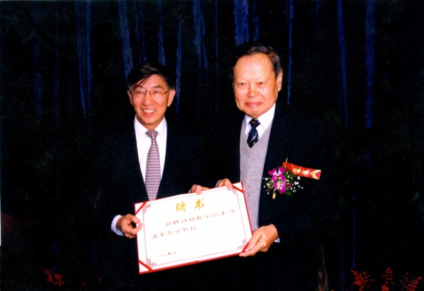 谨以此文，悼念杨老！