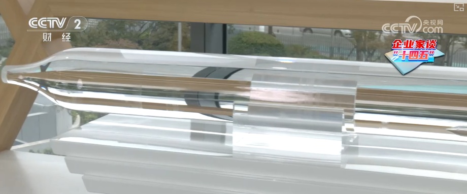 手握创新“王牌”把握机遇与“光”同行 我国光纤光缆行业跻身世界第一梯队 手握创新“王牌”把握机遇与“光”同行 我国光纤光缆行业跻身世界第一梯队