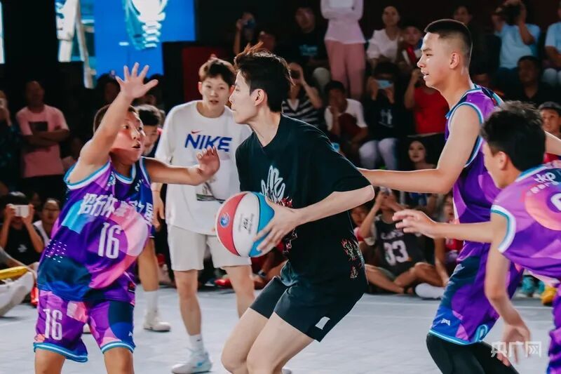 广东女篮官方发文哀悼 广东女篮官方发文哀悼