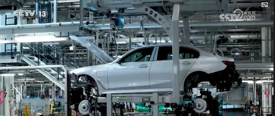 我国智能网联汽车进入多场景应用新阶段 中国方案加速“驶向”全球