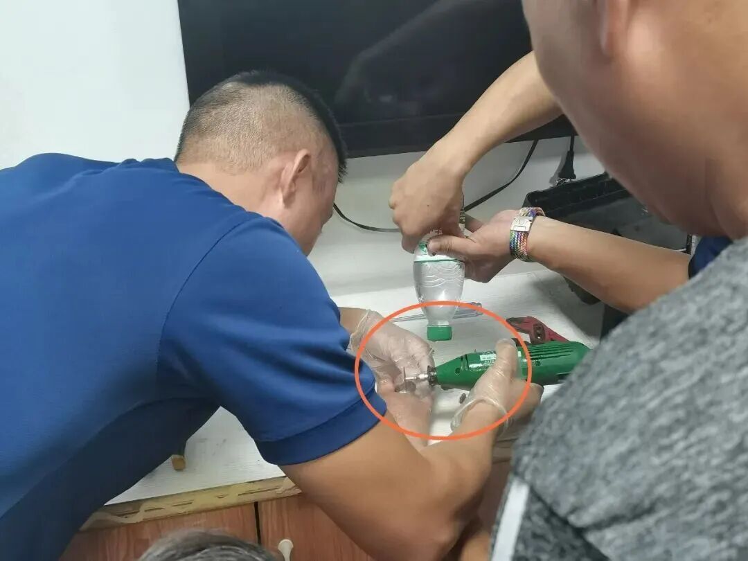 触目惊心!手指肿成“鹌鹑蛋”!元凶很多人都有 触目惊心!手指肿成“鹌鹑蛋”!元凶很多人都有