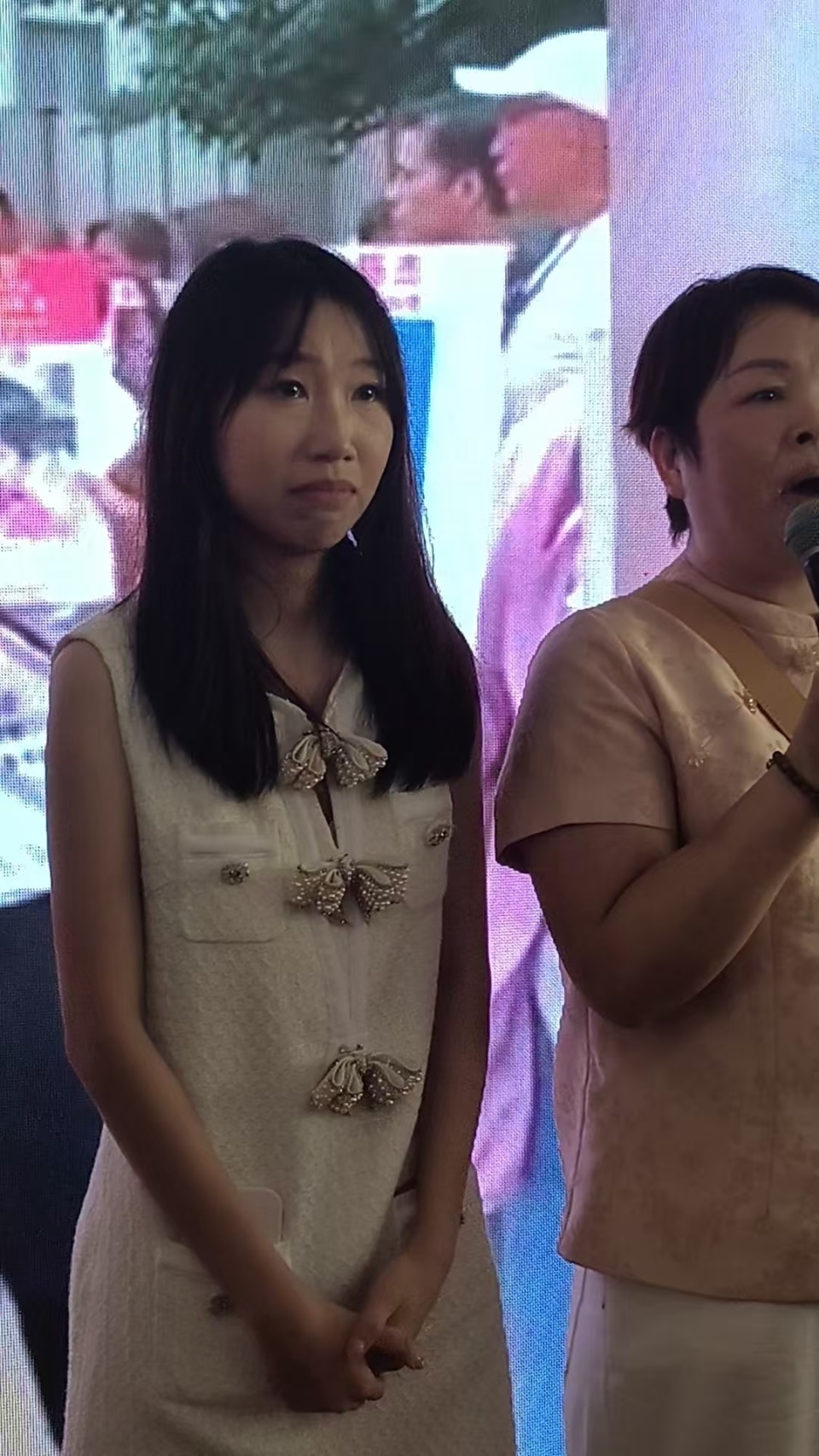 “大喇叭”一家团圆！在姐姐怀里被抢走18年的叶锐聪找到了，姐姐答谢宴举动让人心疼
