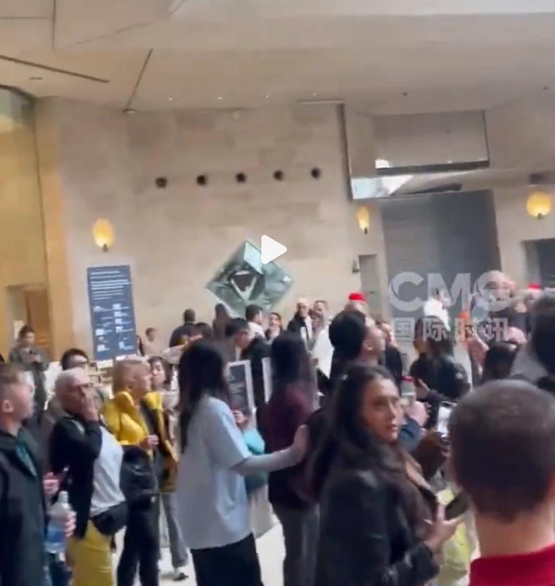 法国卢浮宫发生持械抢劫事件，数名蒙面嫌犯闯入，多件藏品被盗，暂停对外开放