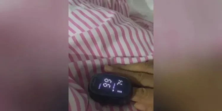 乘客下车“开门杀”致六旬阿婆昏迷两年！交警：驾驶员全责！法院判了