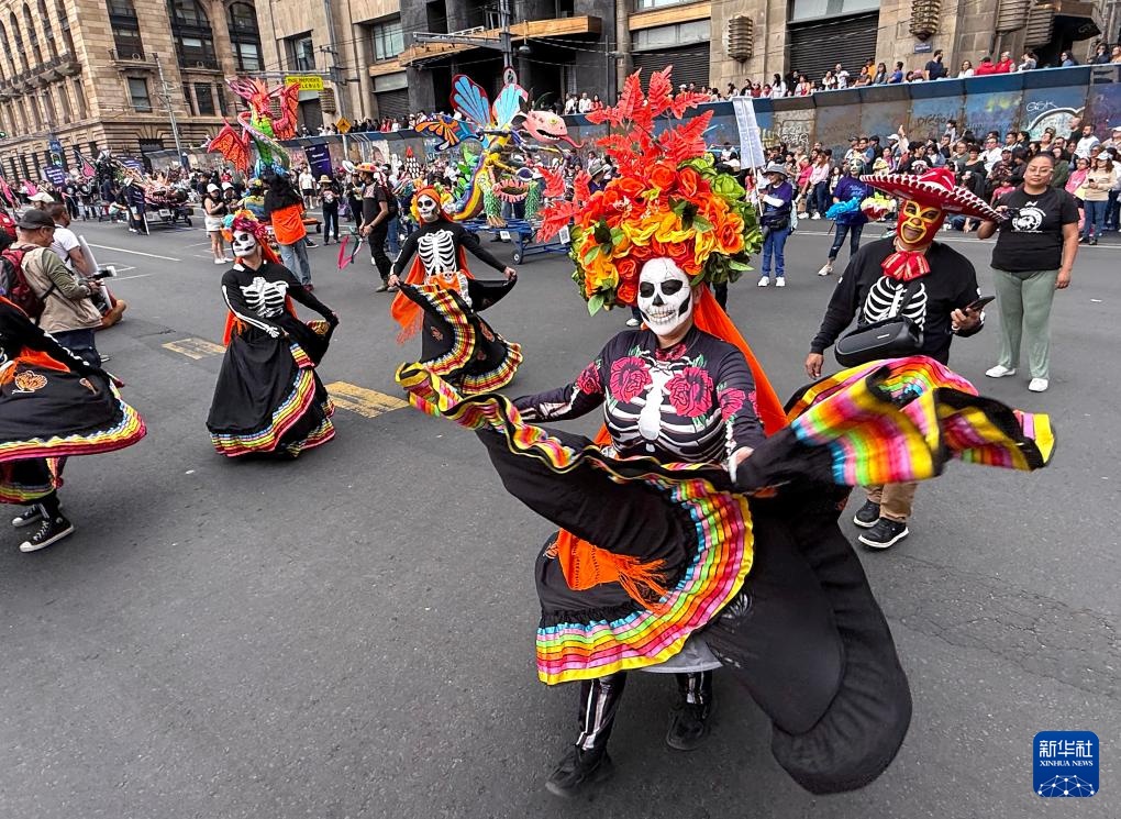 墨西哥举行魔幻动物大游行 墨西哥举行魔幻动物大游行