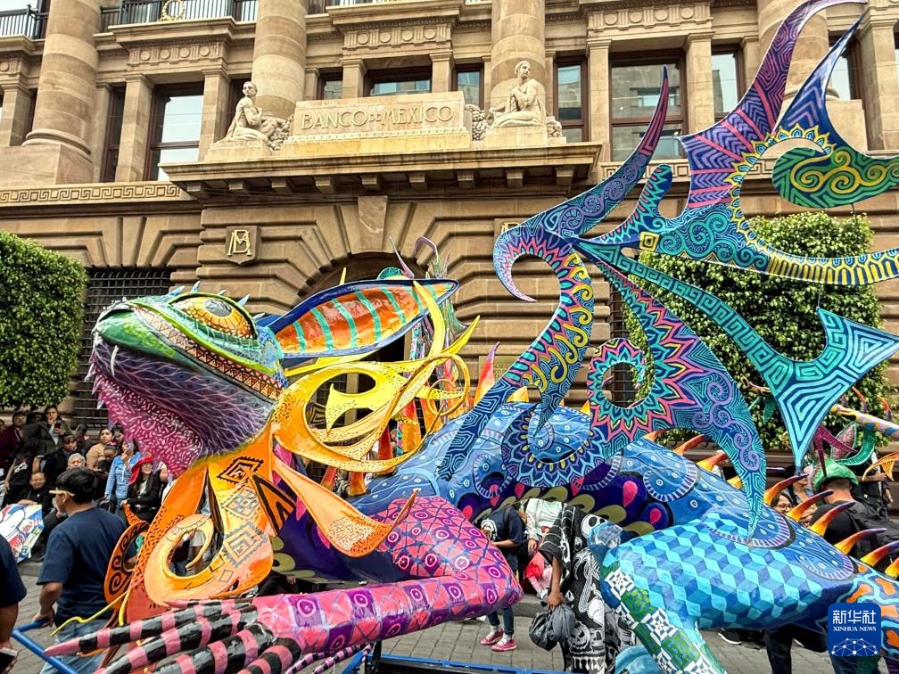 墨西哥举行魔幻动物大游行 墨西哥举行魔幻动物大游行