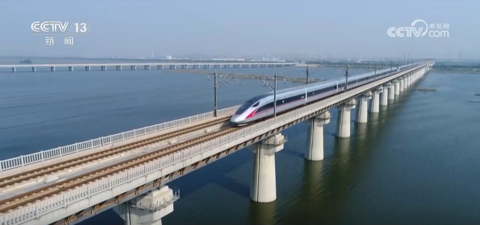 “十四五”期间高铁网不断织密 小站串起百姓幸福“生活圈” “十四五”期间高铁网不断织密 小站串起百姓幸福“生活圈”