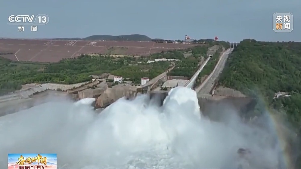 打造近200公里“地下走廊” 引江补汉工程正加速掘进 打造近200公里“地下走廊” 引江补汉工程正加速掘进