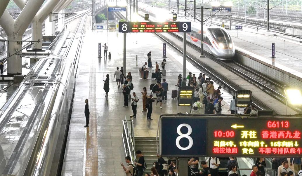 17趟列车同时检票！最忙高铁站上演“名场面”……