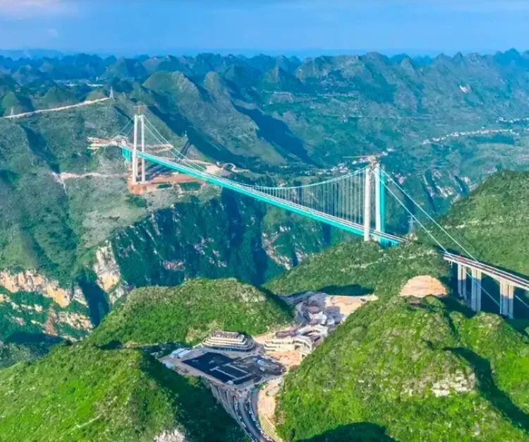 “无绳蹦极”引发热议!测试画面已经很吓人……你敢尝试吗? “无绳蹦极”引发热议!测试画面已经很吓人……你敢尝试吗?