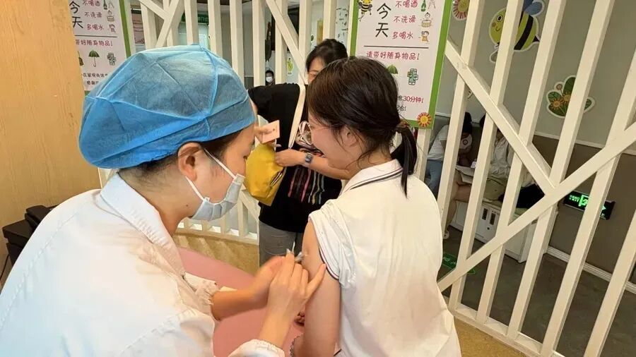 一周破9000例,日本近千所学校停课!多毒株并行传播!关于流感上海专家一次说清! 一周破9000例,日本近千所学校停课!多毒株并行传播!关于流感上海专家一次说清!