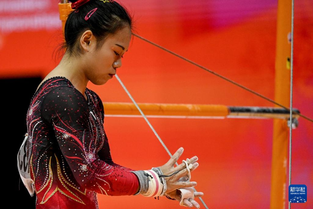 体操世锦赛:中国队亮相女子资格赛 体操世锦赛:中国队亮相女子资格赛