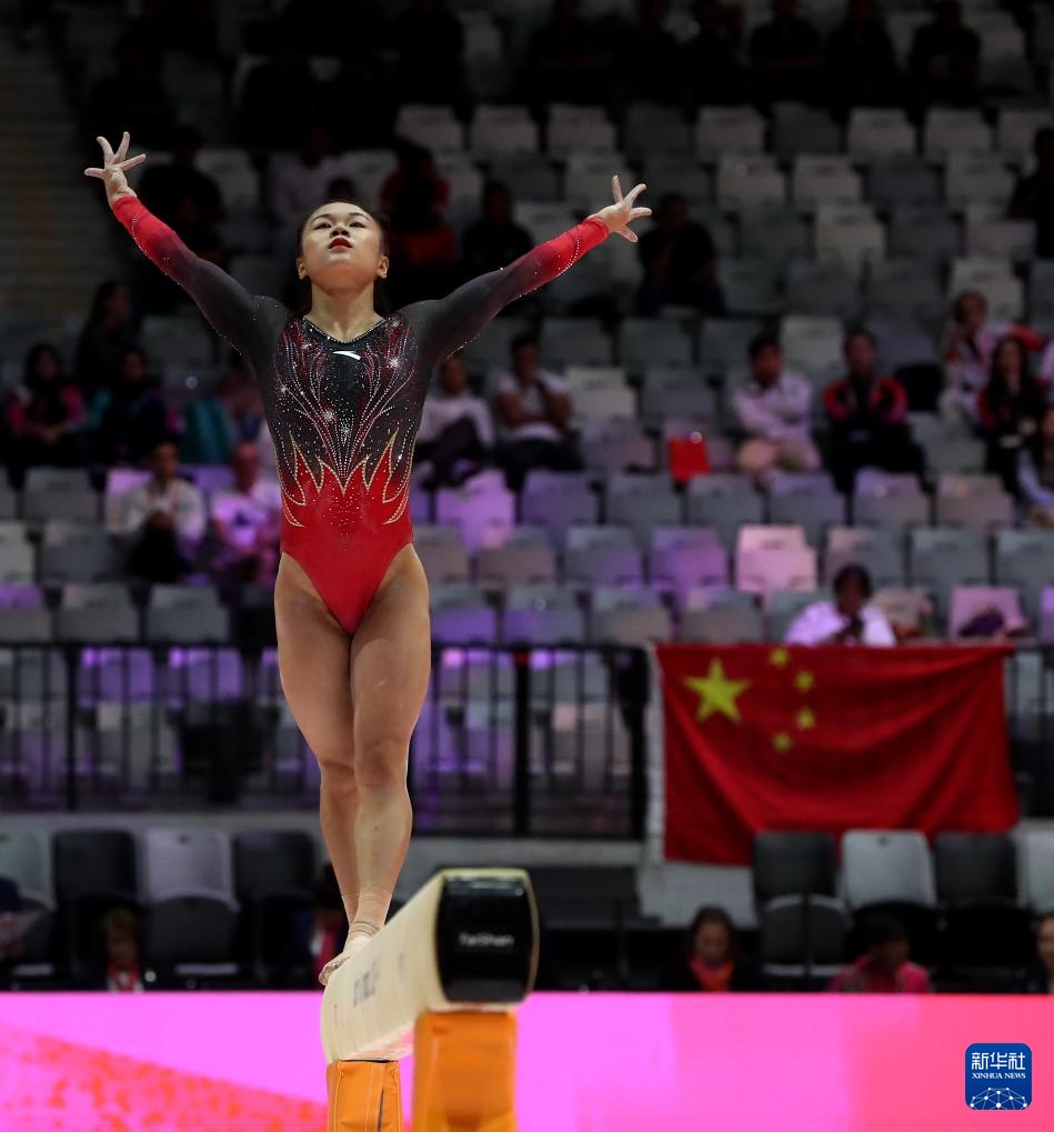 体操世锦赛:中国队亮相女子资格赛 体操世锦赛:中国队亮相女子资格赛