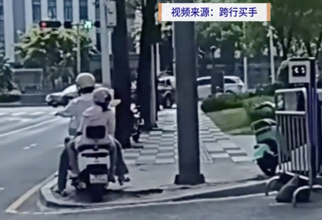 “随手拍”总被“秒整改”,深圳“卷尺哥”火了!记者直击整改现场→ “随手拍”总被“秒整改”,深圳“卷尺哥”火了!记者直击整改现场→