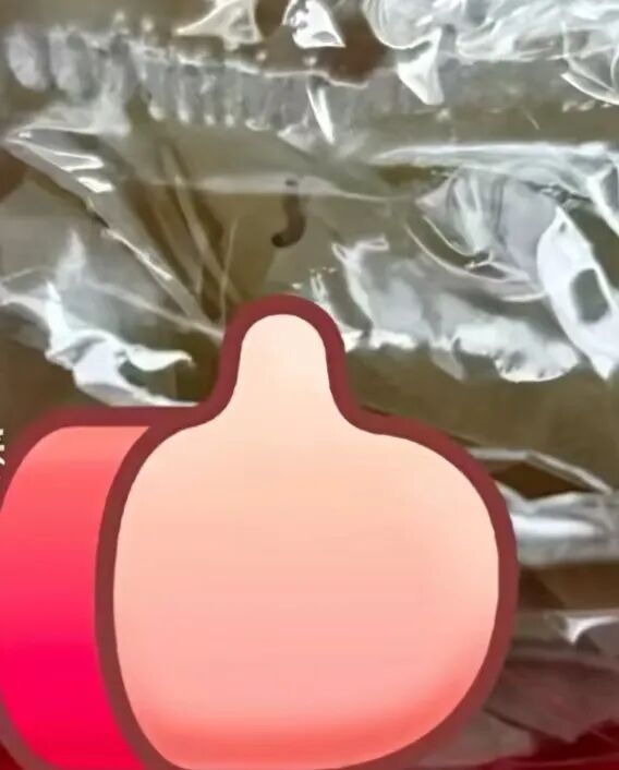 每包都有“蛆”?网红品牌客服:是印度谷螟幼虫;此前刚因产品发霉致歉并召回 每包都有“蛆”?网红品牌客服:是印度谷螟幼虫;此前刚因产品发霉致歉并召回