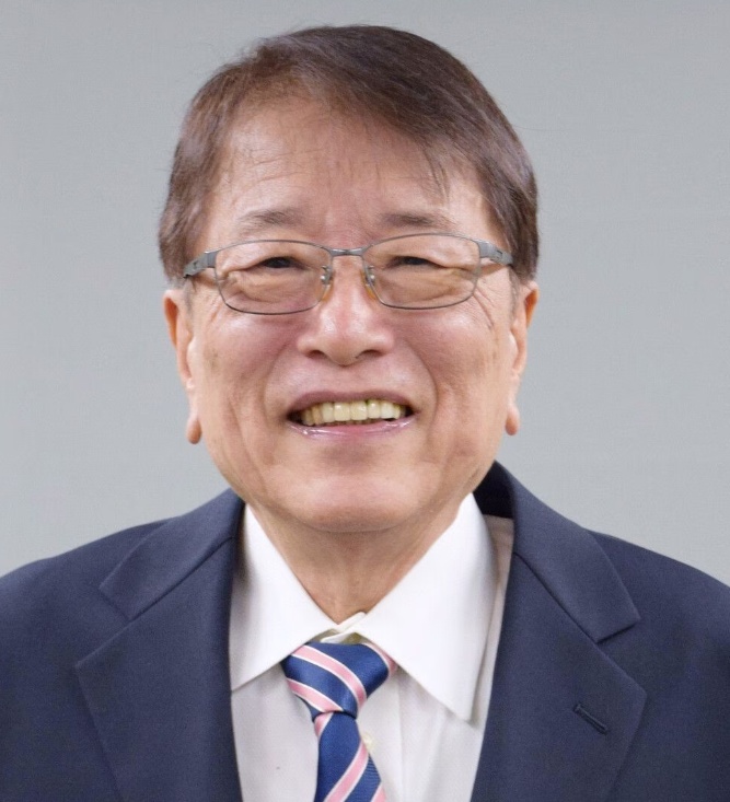 历任八届国会议员，表示不想“太出风头”，日本首位“第一先生”山本拓