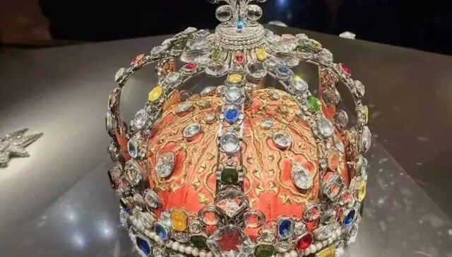 标价888万，二手平台惊现“卢浮宫珠宝”！