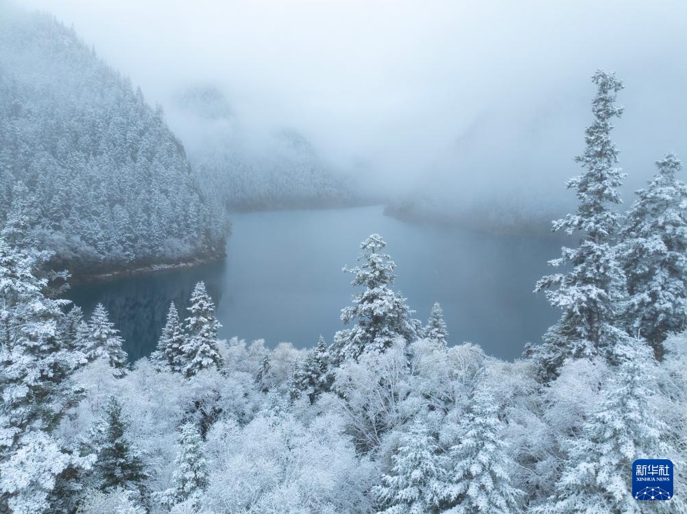 九寨沟迎来降雪 九寨沟迎来降雪