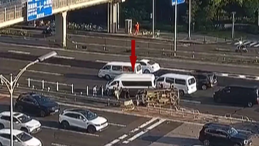 老板指使下属这样干活,北京警方:刑拘! 老板指使下属这样干活,北京警方:刑拘!