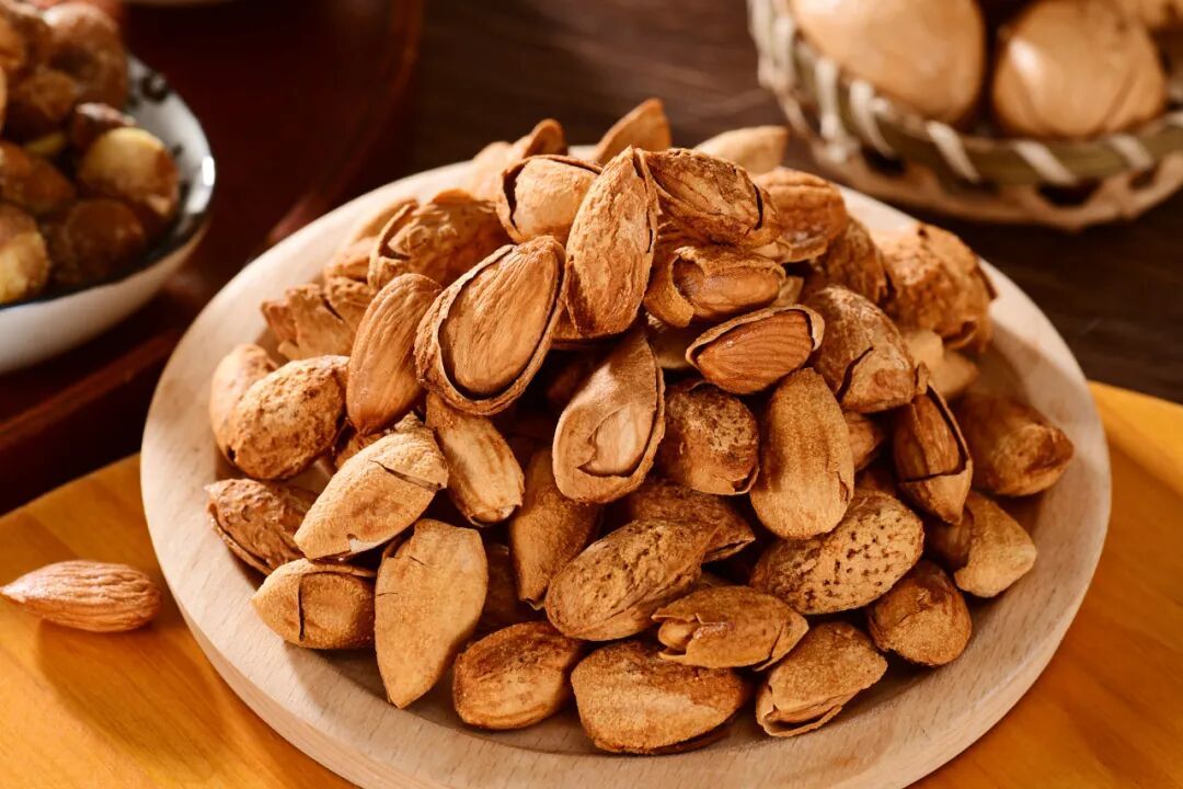 它是“胆固醇克星”！秋冬吃正合适，润肺止咳、抗衰老～但这样的一定要谨慎食用