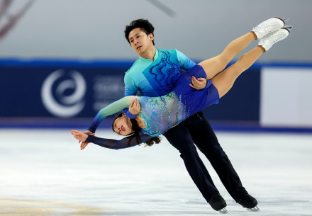 隋文静／韩聪复出首秀摘铜