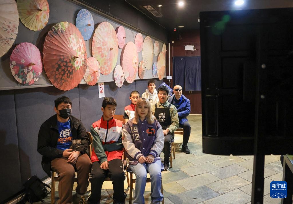 无障碍剧场“观”影 与残障人士共享美好 无障碍剧场“观”影 与残障人士共享美好
