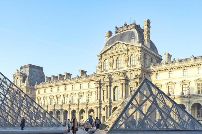 遗落物品留下了DNA痕迹，卢浮宫抢劫案两名涉案嫌疑人已被捕