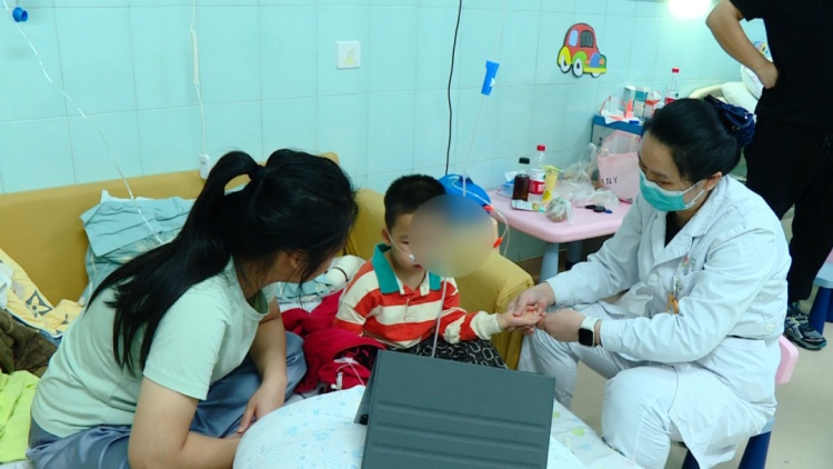 呼吸道合胞病毒进入高发期!“伪装”成普通病毒专盯宝宝 呼吸道合胞病毒进入高发期!“伪装”成普通病毒专盯宝宝