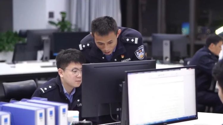 山东女子买水果后被“威胁”2次! 山东女子买水果后被“威胁”2次!