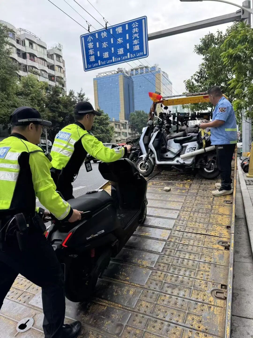 广州全市严查电动自行车! 广州全市严查电动自行车!