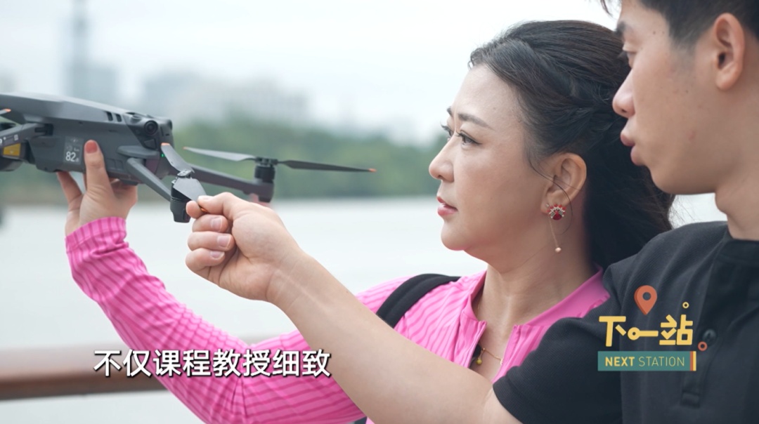 64岁攀岩圈大佬、50岁无人机飞手...上海这群老人逆天了~ 64岁攀岩圈大佬、50岁无人机飞手...上海这群老人逆天了~